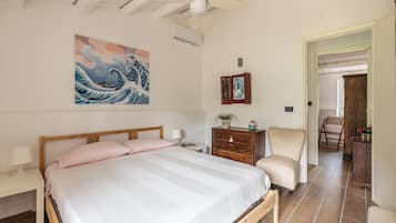 Villa, Garden View | 3 bedrooms, iron/ironing board, free WiFi, bed sheets