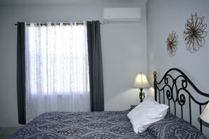 1 bedroom, iron/ironing board, WiFi, bed sheets - Habitación Privada Cerca del Mall the Loop, muy Limpia y Confortable (Orlando)