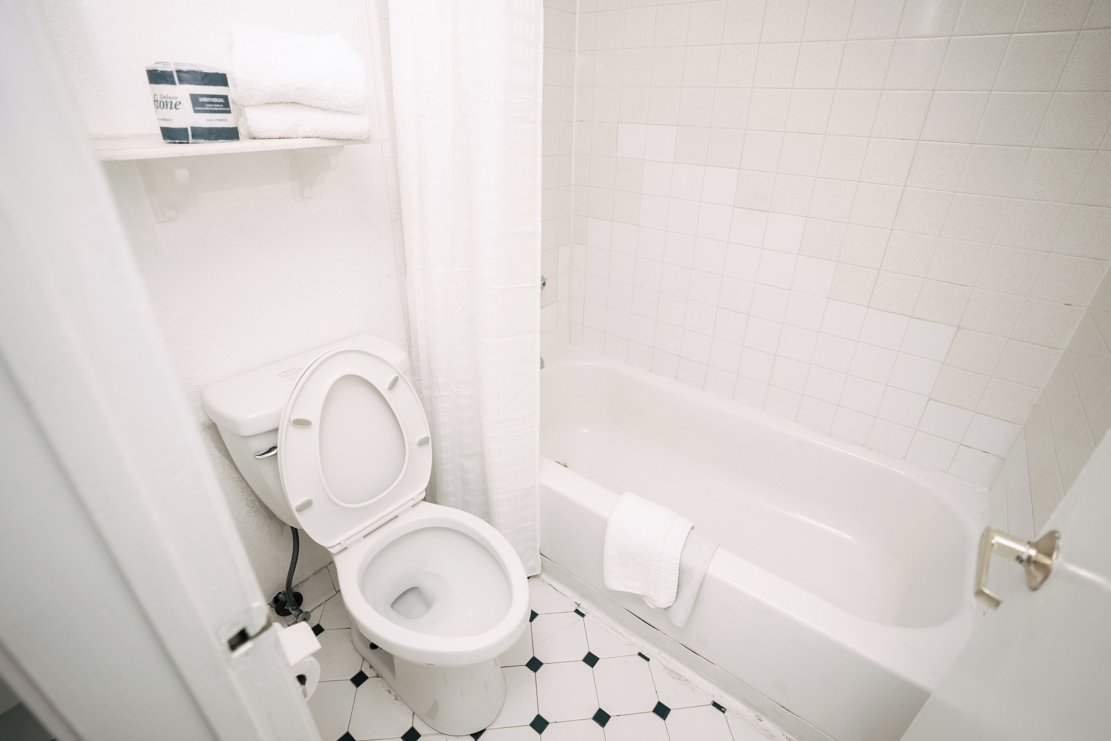 Comfort Double Room, Multiple Beds | Bathroom | Bathtub, hair dryer, towels, soap