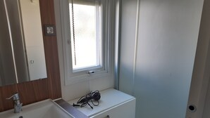 Unclassified image, 5 of 18, button - Mobil Home 4/6 Persons .Camping Bayadene**** Pets allowed (Piriac-sur-Mer)