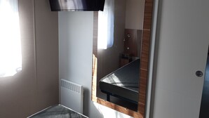 Unclassified image, 3 of 18, button - Mobil Home 4/6 Persons .Camping Bayadene**** Pets allowed (Piriac-sur-Mer)
