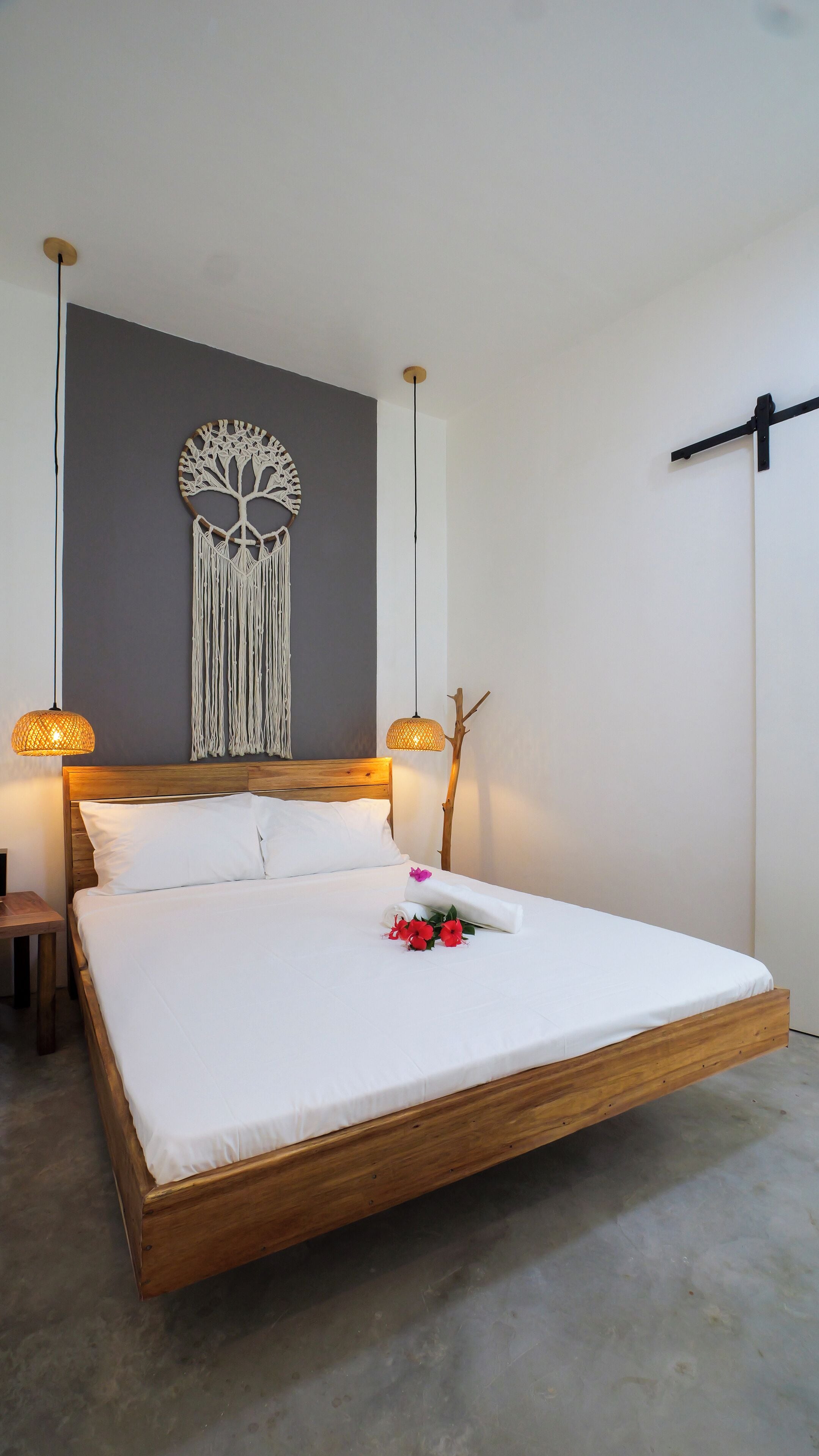 Quarto casal econômico | Roupas de cama antialérgicas, individualmente decorados, escrivaninha