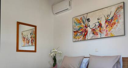 Ibiscus Cottage in Paradisi Near the Beach