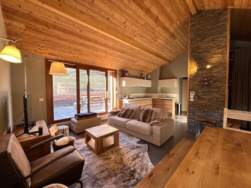 5ème étage, balcon, télévision, casier à ski, 65m², Vars