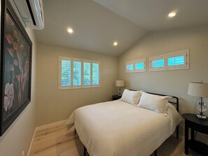 1 bedroom, WiFi, bed sheets - Downtown Easy (Santa Barbara)