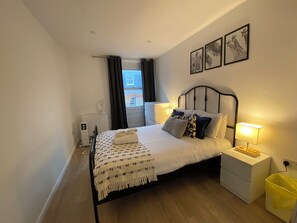 2 Schlafzimmer, Bügeleisen/Bügelbrett, kostenloses WLAN, Bettwäsche