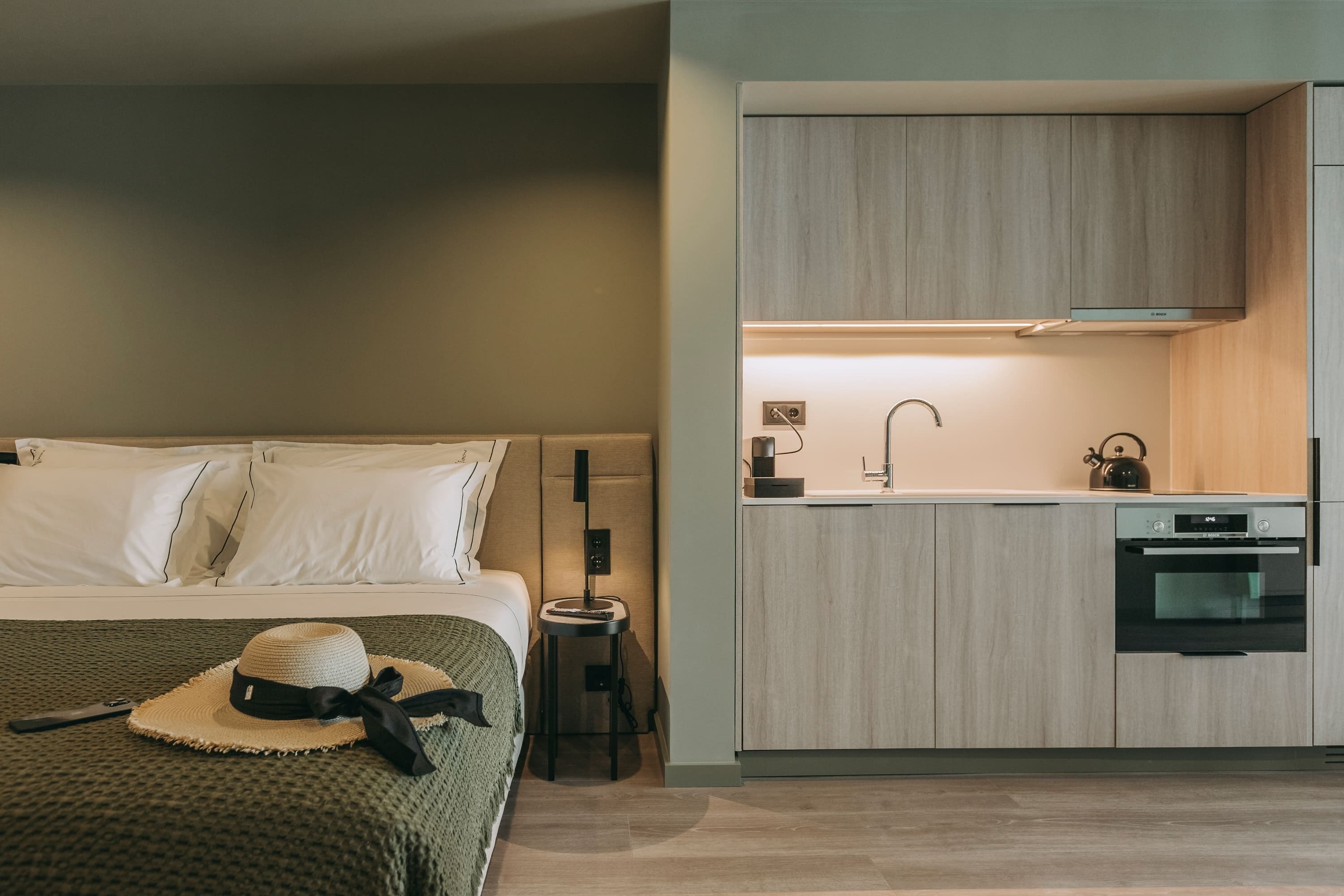 Estudio exclusivo, vistas al jardín | Caja fuerte, cortinas opacas, sistema de insonorización