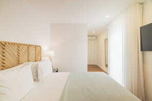 1 bedroom, iron/ironing board, WiFi, bed sheets - Apartamento Deluxe (Ponta Delgada)