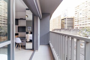 Studio | Lanai (Veranda)