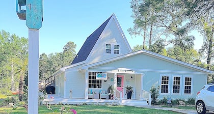 Clean, quiet & cozy aprtmnt located Sunset Beach NC close to golf, food, beaches