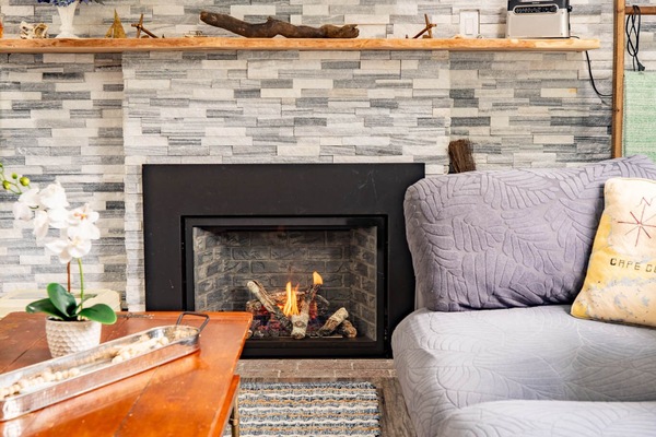 Smart-tv och eldstad