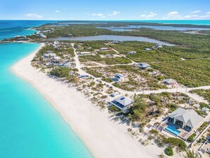 Unclassified image, 4 of 43, button