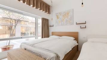 1 bedroom, iron/ironing board, travel cot, WiFi