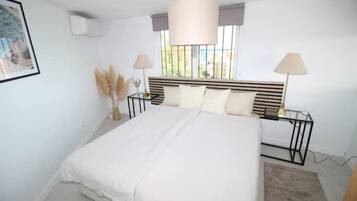 4 slaapkamers, een strijkplank/strijkijzer, wifi, beddengoed