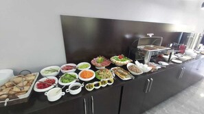 Free daily continental breakfast