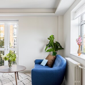 2 bedrooms - Lux Regents Park 2 bed 2 Bath Penthouse With AC (London)