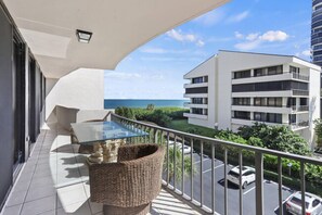 Exterior - Luxury Beachfront Condo, Pool, Tennis Court, Sauna, Gym #locationenvy (Singer Island)
