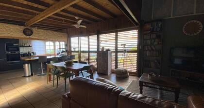 Sea Lodge : Maison Avec Vue Imprenable - Votre Refuge de Vacances Idéal