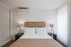 1 多间卧室、熨斗/熨衣板、WiFi、床单