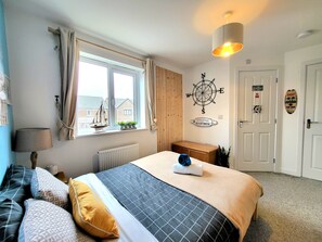 3 chambres, fer et planche à repasser, Wi-Fi gratuit, draps fournis