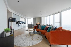 Apartment - Deluxe Apartment With City Views (London)