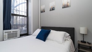2 bedrooms, WiFi, bed sheets - Lovely 2 bedroom Central Manhattan (New York)