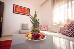 Living area - Cozy Retreat 2 Minutes from Agadir Beach & Attractions (Agadir)