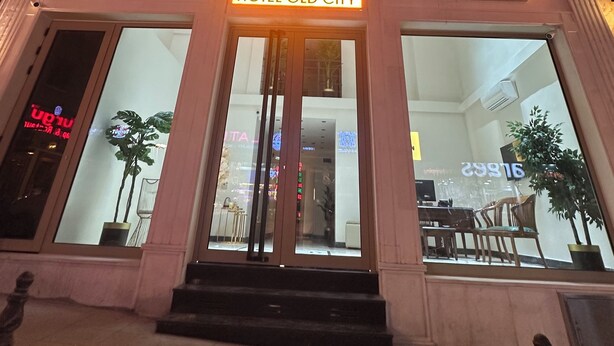 A hotel entrance with a sign reading "HOTEL OLD CITY" and "Safa." - safa hotel old city (Istanbul)