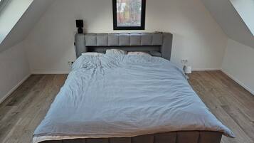 4 Schlafzimmer, Bügeleisen/Bügelbrett, WLAN, Bettwäsche