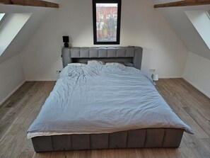 4 bedrooms, iron/ironing board, WiFi, bed sheets - Villa Neuve à Louer Durant les JO (Saint-Nom-la-Bretèche)