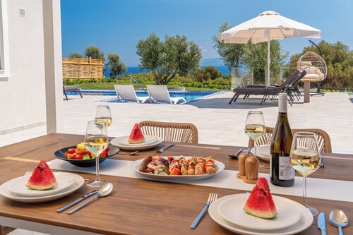 Endless Blue Private Club - Executive Villa