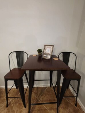 Dining - Wranglers Bunkhouse-off I20 & W county  Rd WIFI (Odessa)