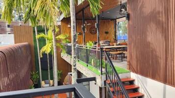 Enceinte de lâhĂ©bergement