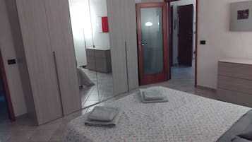 2 camere, ferro/asse da stiro, Wi-Fi gratuito, lenzuola