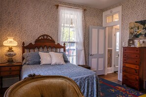 3 dormitorios, tabla de planchar con plancha, wifi gratis y ropa de cama