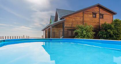 4BR Candelaria Wooden House -Pool, Views & Parking