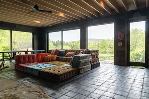 TV connectée, cheminée