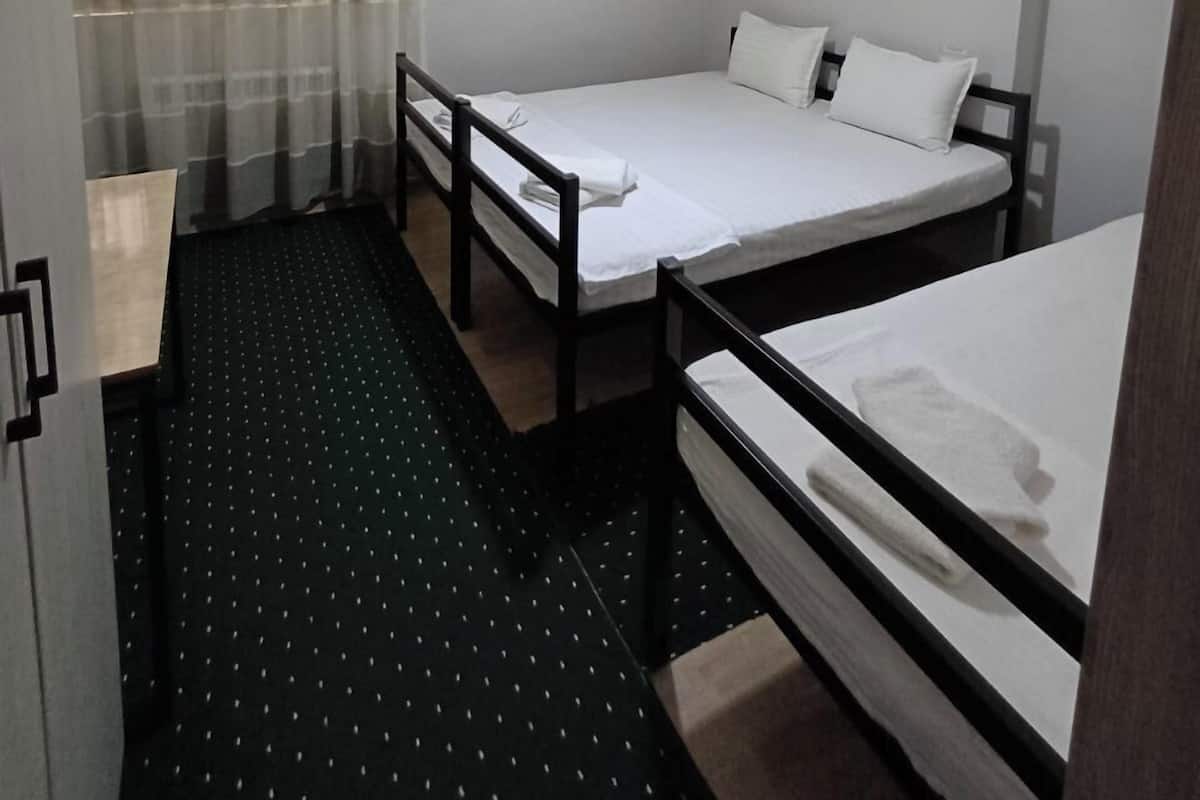 Familienzimmer | 3 Schlafzimmer, Bettwäsche aus ägyptischer Baumwolle