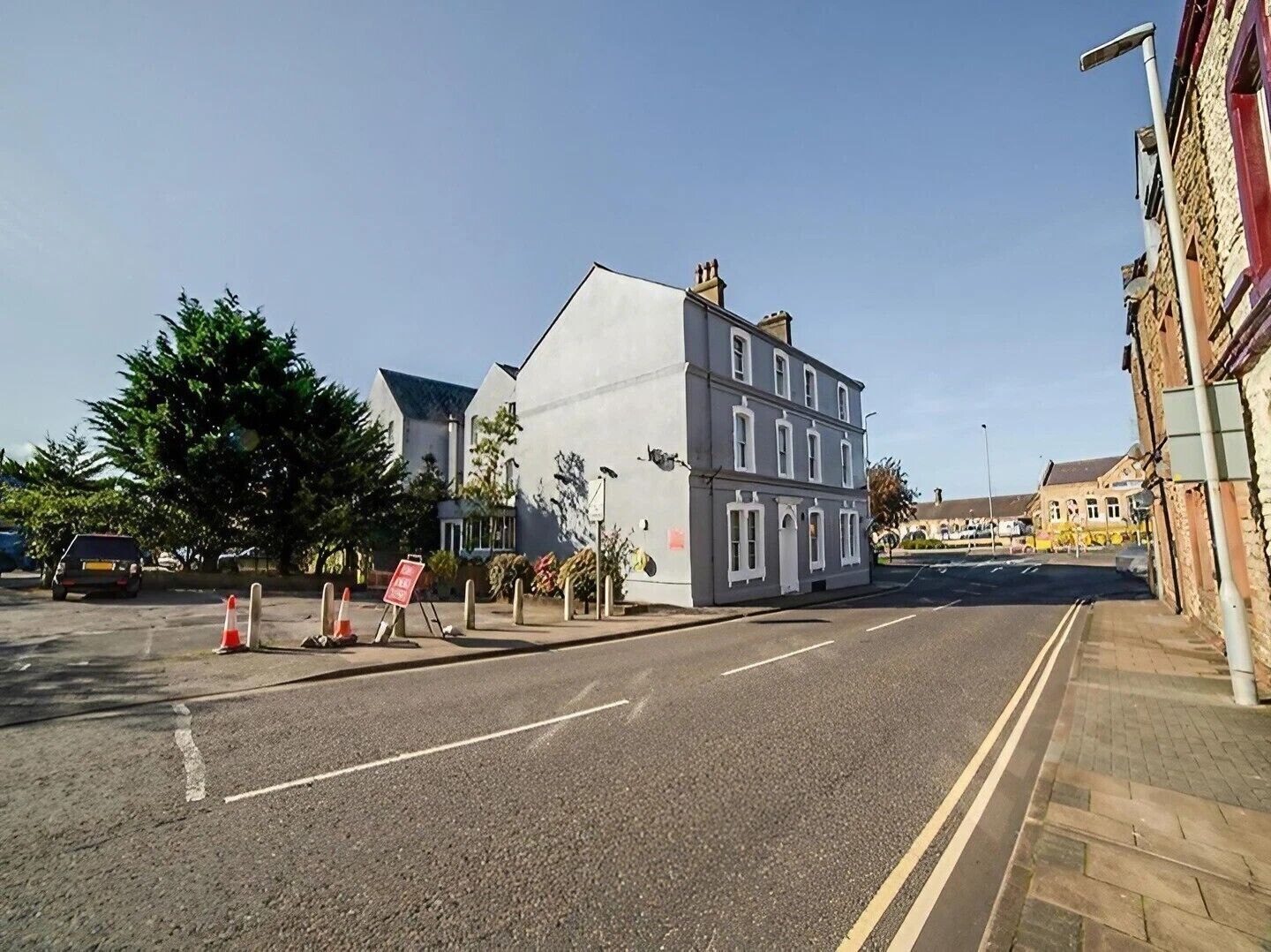 المنشأة من الخارج