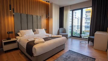 Suite familiar, vista a la ciudad | Vista desde la habitación