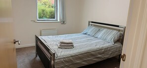 Free WiFi, bed sheets