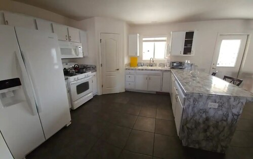 Bullhead City Home by Rotary Park!