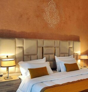 6 bedrooms, WiFi