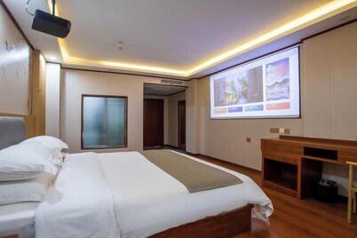 Renhuai Shengshi Chain Hotel