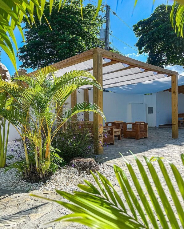 Exterior - Hummingbird Hotel Cabarete (Cabarete)