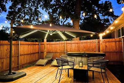 Cozy 4BR/2BA in Irving, TX Hot Tub • Game Room • Near DFW Airport & Downtown
