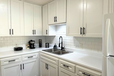 Cozy 4BR/2BA in Irving, TX Hot Tub • Game Room • Near DFW Airport & Downtown