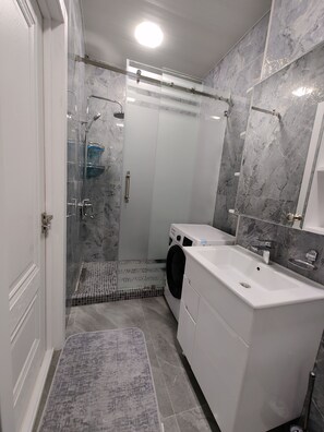 Bathroom - Baurum Family Apartments (Tashkent)