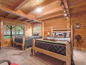 5 bedrooms, desk, iron/ironing board, travel cot