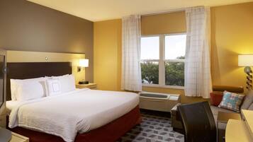In-room safe, WiFi (free)